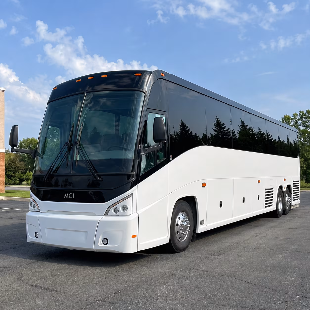 out of state charter bus rentals from charleston for sports teams and university travel